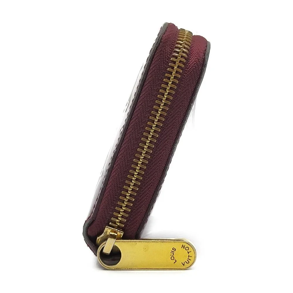 authentic  Louis Vuitton  Zippy Wallet Amarante vernis